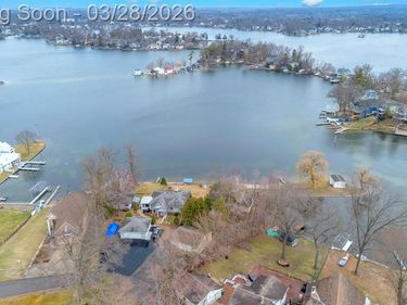 664 King Circle, Orion Twp, MI 48362