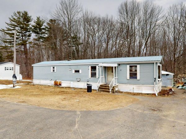 68 Middle Road, Sabattus, ME 04280