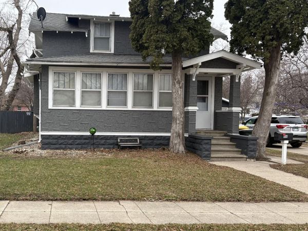 916 5th Street S, Saint James, MN 56081