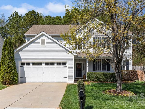 9916 Empire Woods Court , Charlotte, NC 28277