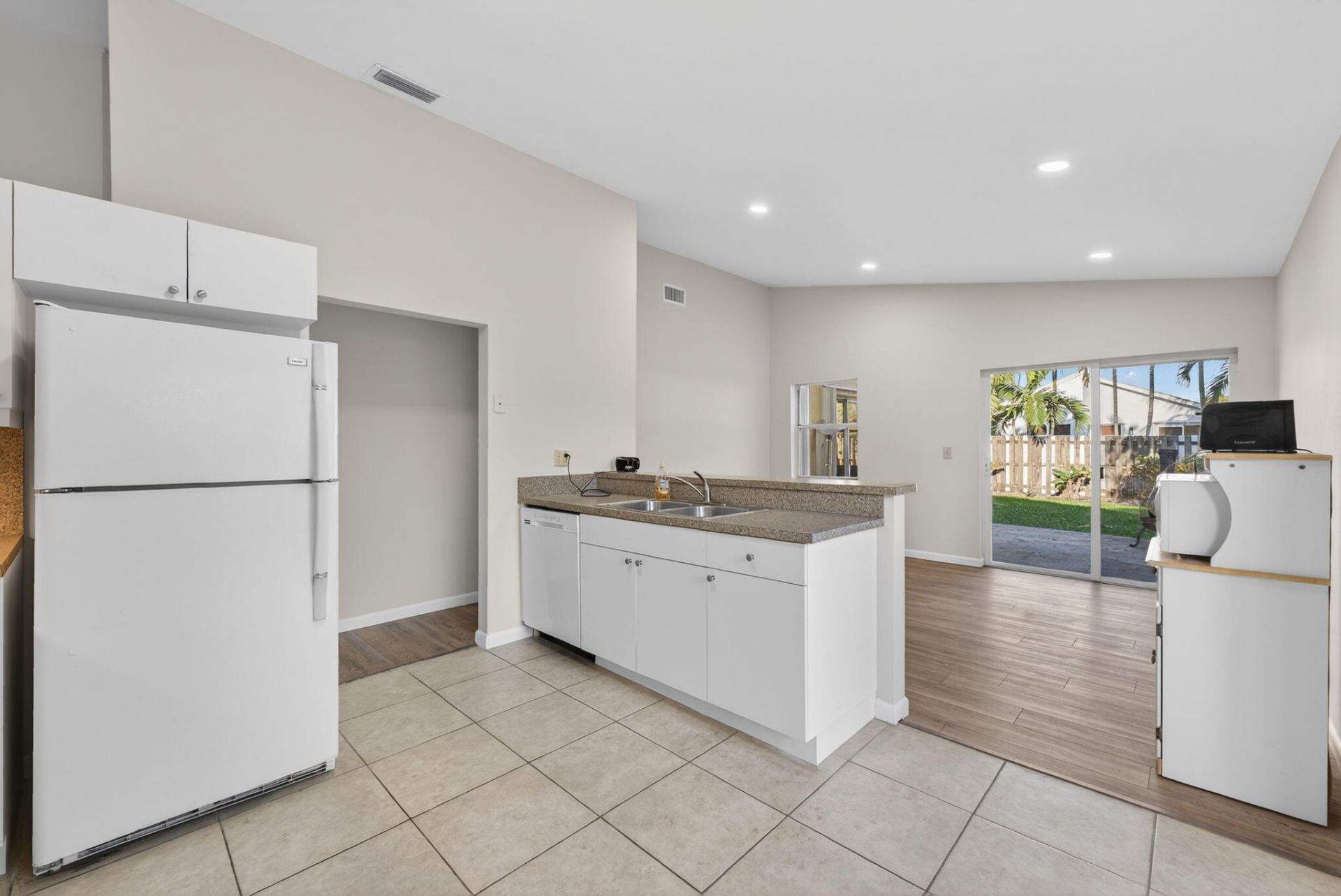 9549 NW 9th Court, Plantation, FL 33324 Photo