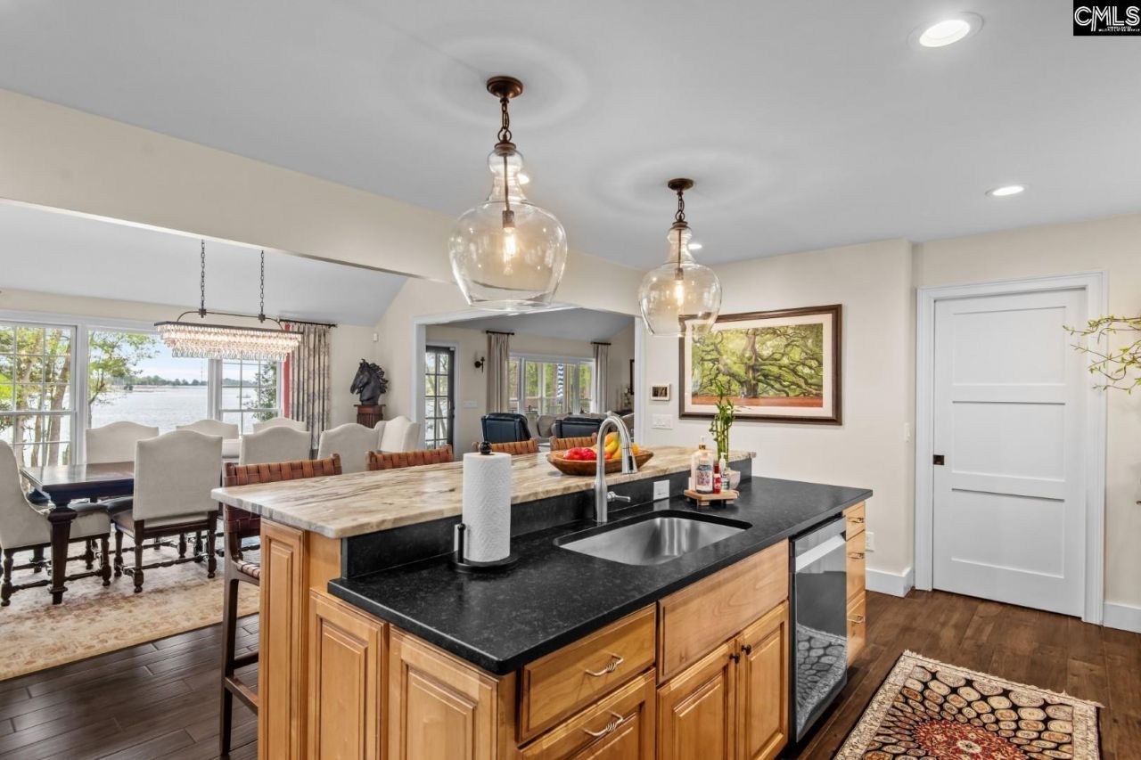 301 Windward Point Road Photo 17