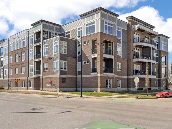 200 3rd Avenue SW, Unit 400, Cedar Rapids, IA 52404