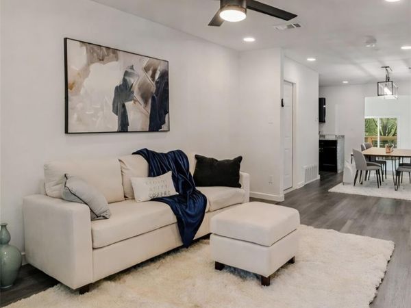 6913 Shannon DR, Austin, TX 78724