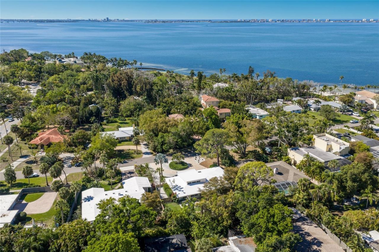 455 S Shore Drive, Sarasota, FL 34234 Photo