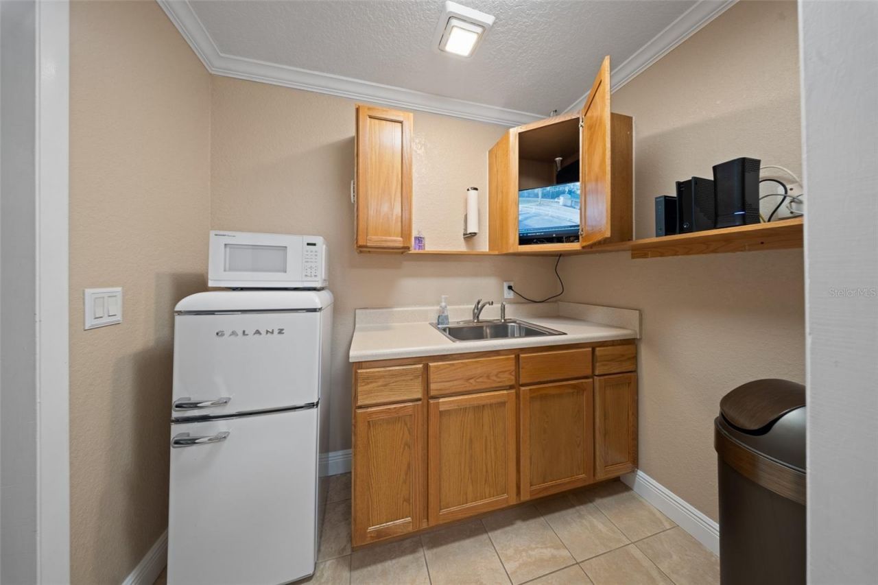 2750 N Volusia Avenue , Orange City, FL 32763 Photo