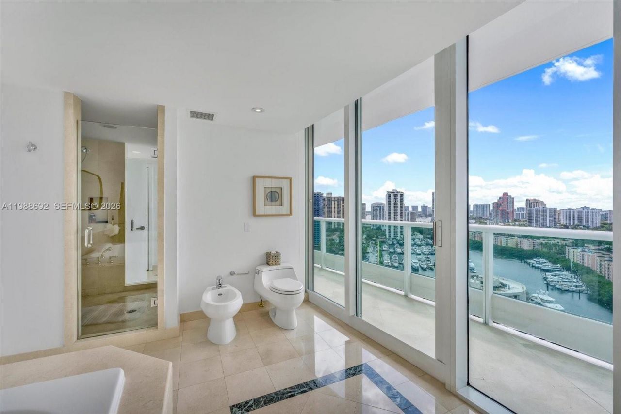 19955 NE 38th Ct , Unit 2202, Aventura, FL 33180 Photo