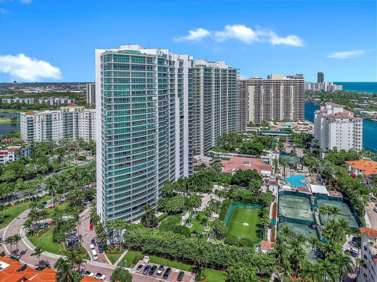 19955 NE 38th Ct , Unit 2202, Aventura, FL 33180 Photo