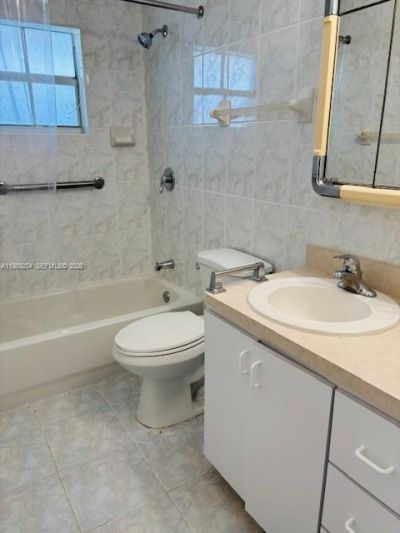 4621 SW 99th Ct , Miami, FL 33165 Photo