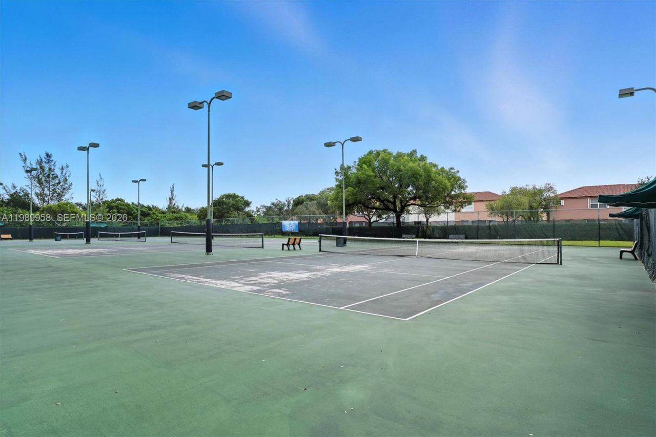 15462 NW 14th Ct, Pembroke Pines, FL 33028 Photo