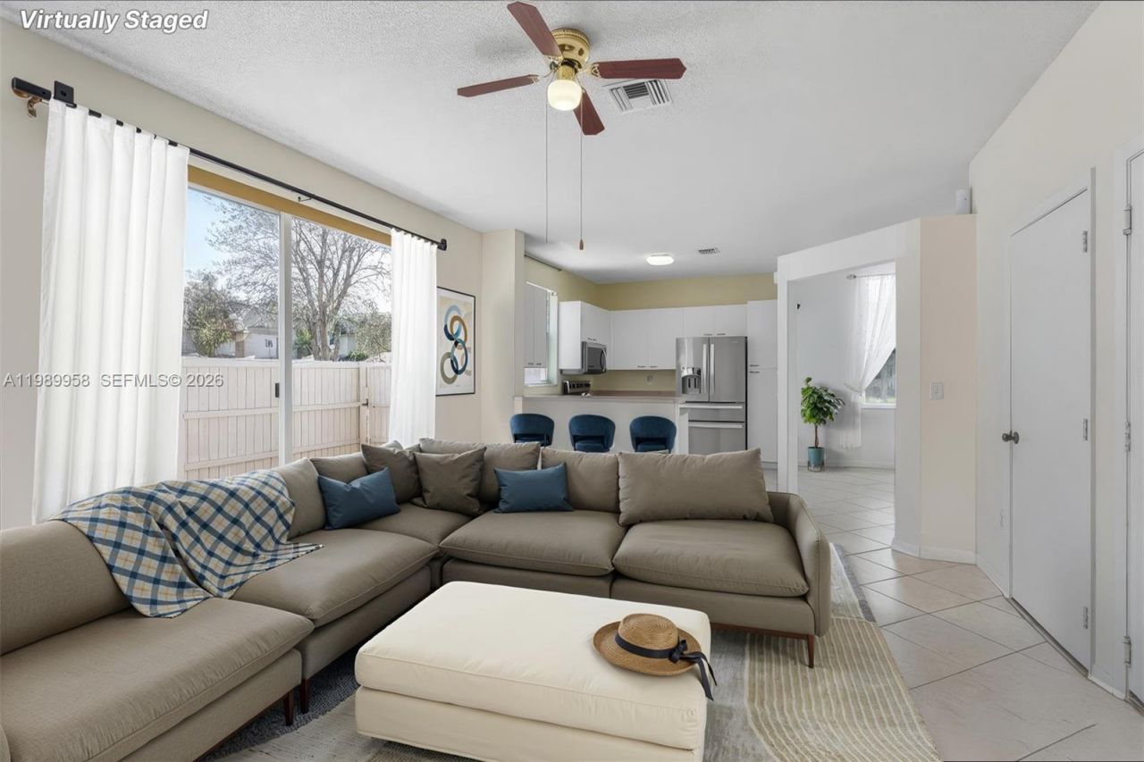 15462 NW 14th Ct, Pembroke Pines, FL 33028 Photo