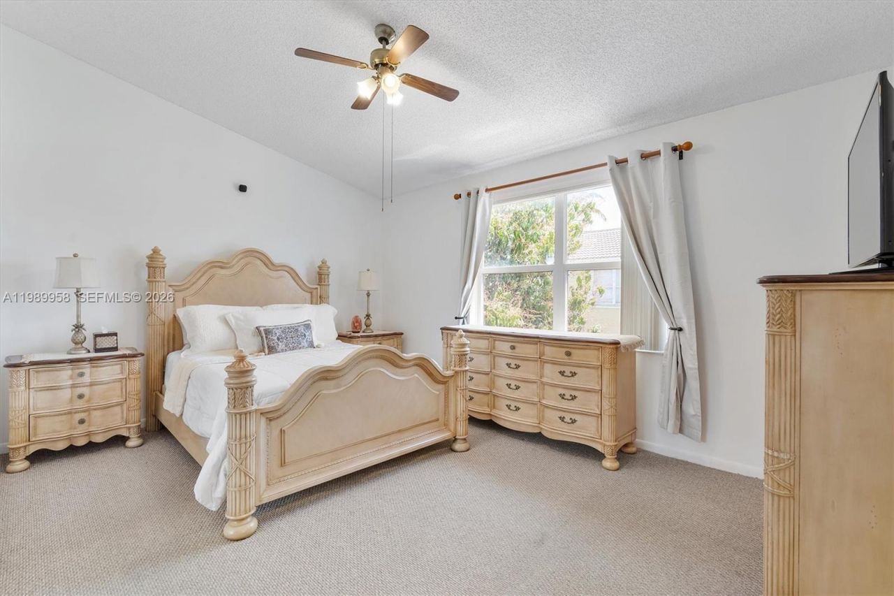 15462 NW 14th Ct, Pembroke Pines, FL 33028 Photo