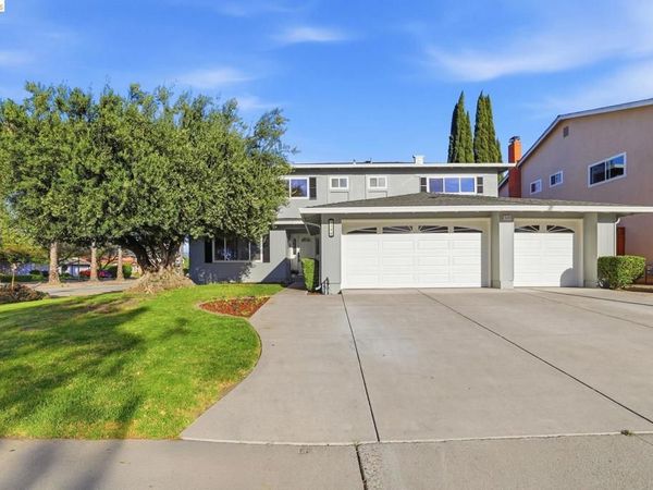 518 Churchill Park Dr, San Jose, CA 95136