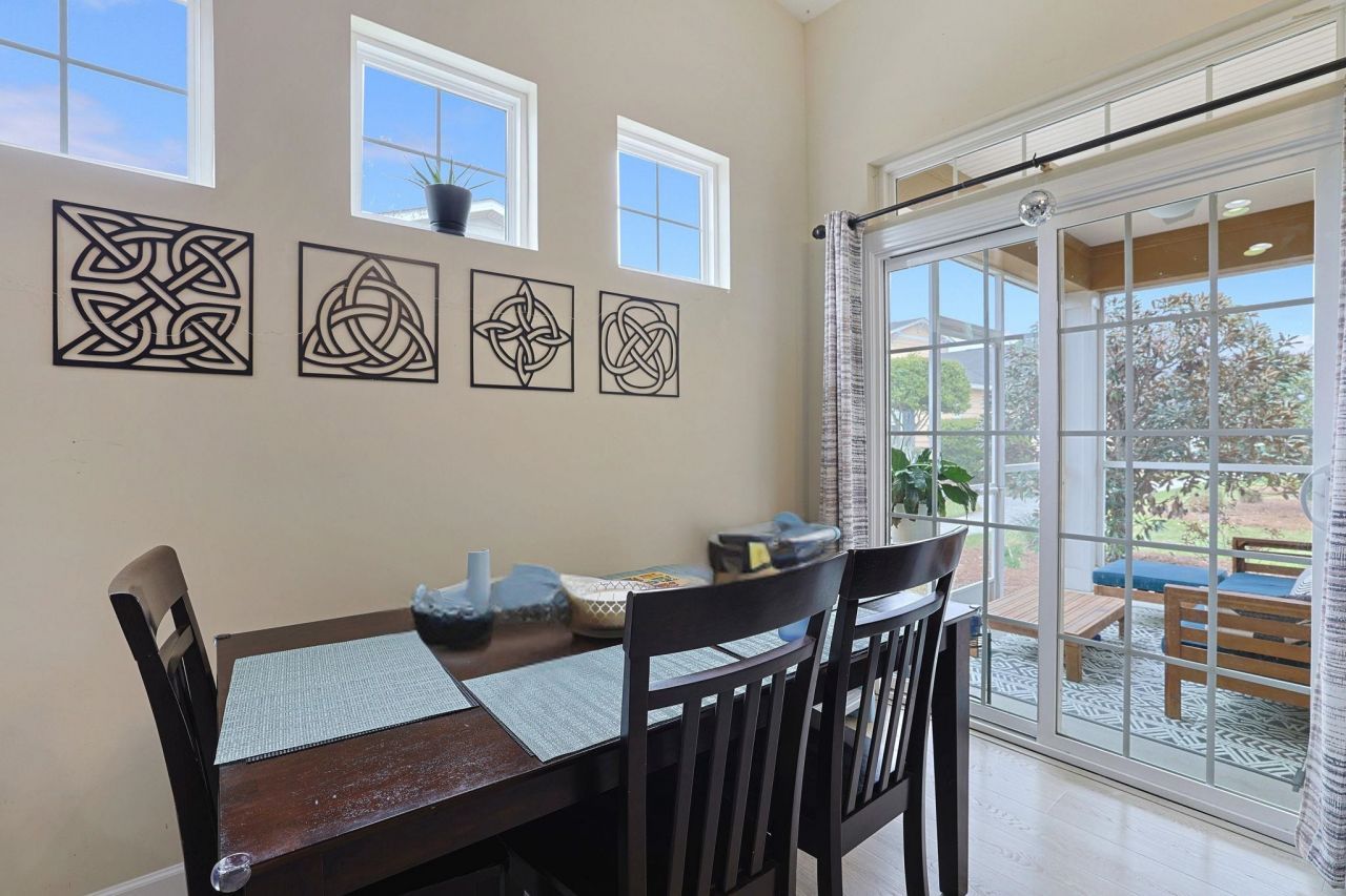 1871-c High St.  Photo 10