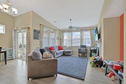 1871-c High St.  photo 4