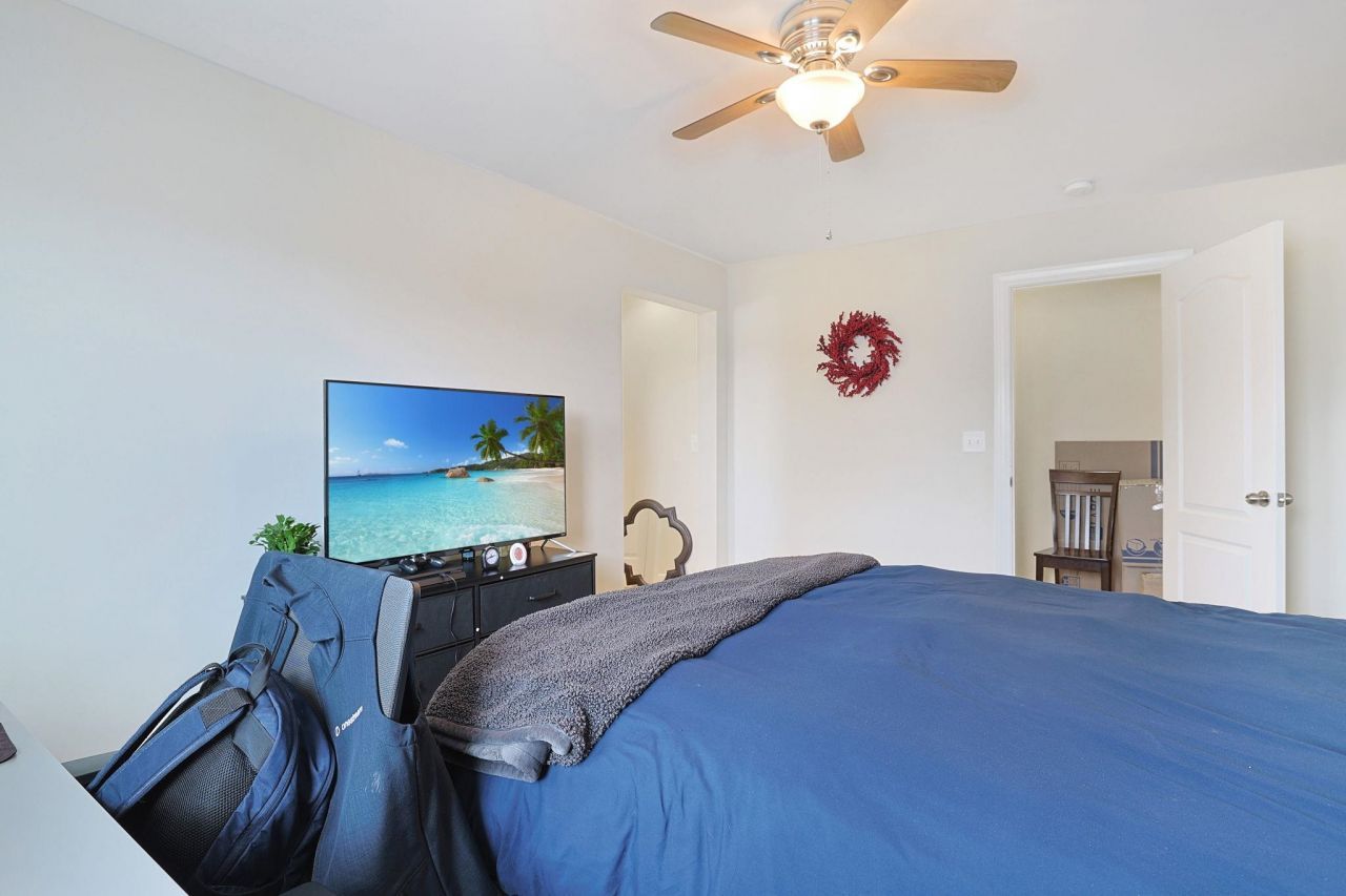 1871-c High St.  Photo 22