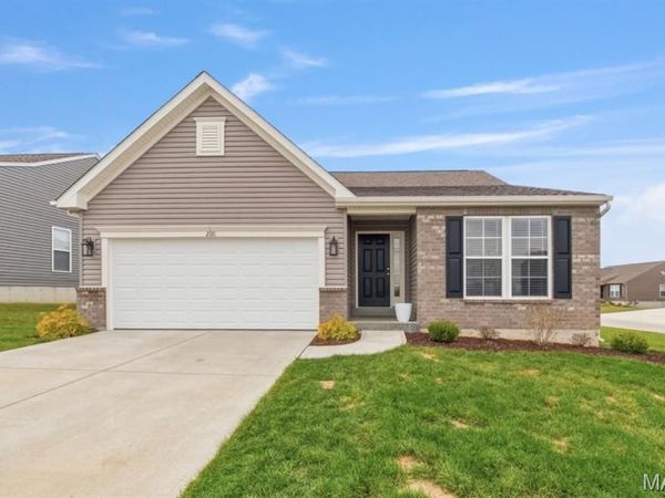 2131 Central Park Drive , Troy, MO 63379
