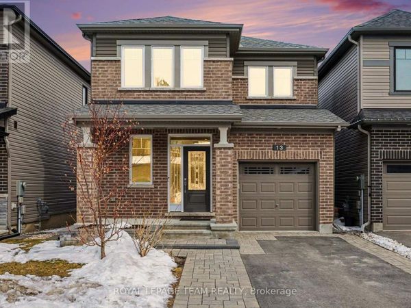 13 Allan Moore Place , Ottawa, ON K2S2A9