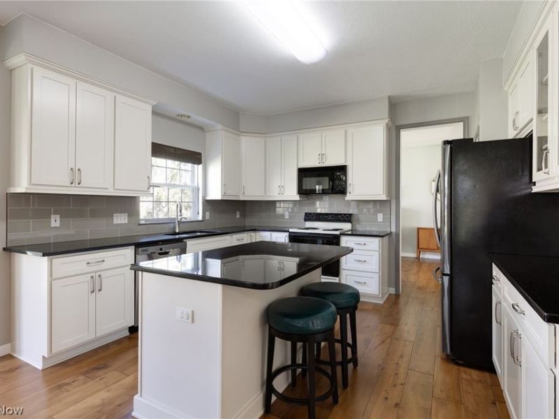 5178 Glenmoore Way, Medina, OH 44256 Photo 12