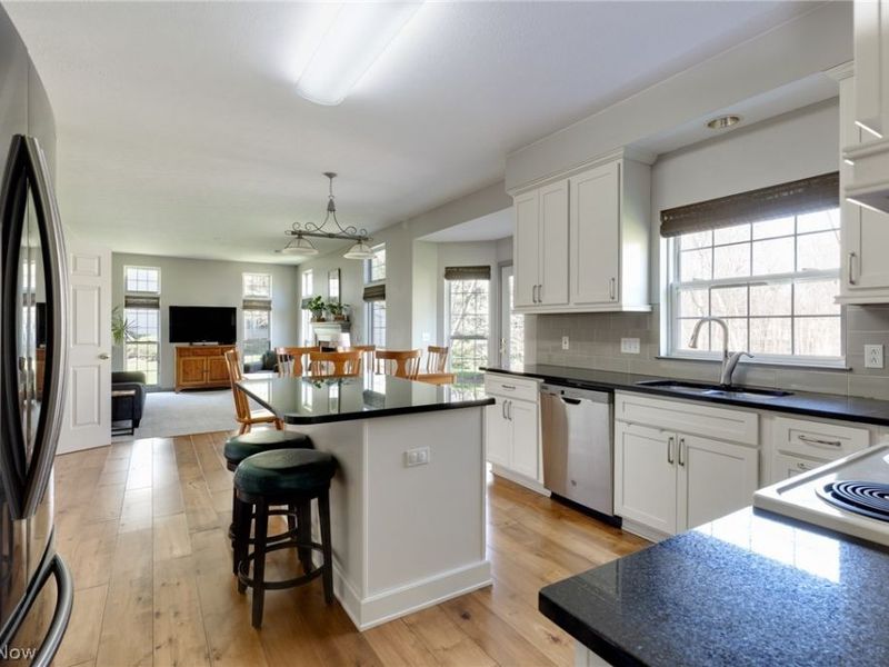 5178 Glenmoore Way, Medina, OH 44256 Photo 9