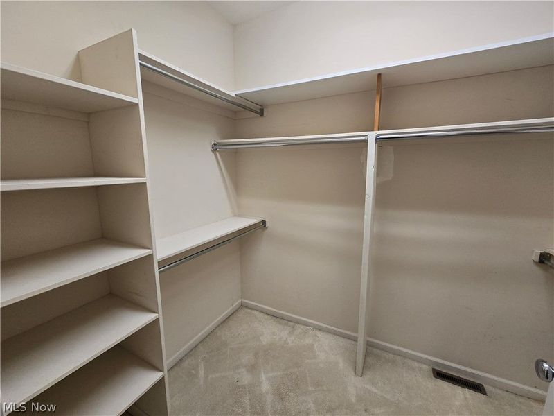 9910 Country Club Circle, Twinsburg, OH 44087 Photo 13