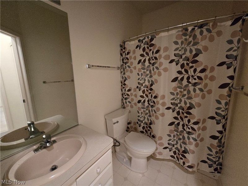 9910 Country Club Circle, Twinsburg, OH 44087 Photo 15