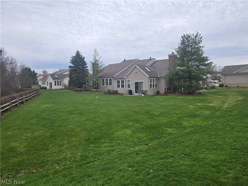 9910 Country Club Circle, Twinsburg, OH 44087 Photo 18