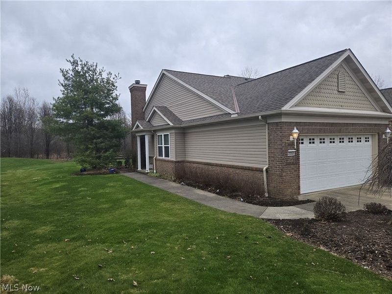 9910 Country Club Circle, Twinsburg, OH 44087 Photo 20