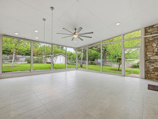 320 Ridgecrest RD, Georgetown, TX 78628