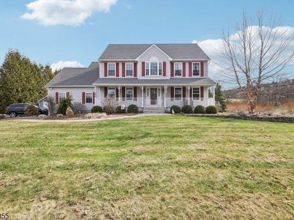 32 Bailey Park Dr, Frankford, NJ 07822