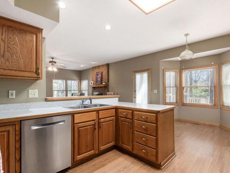 6092 Winnebago Street, Grove City, OH 43123 Photo 10