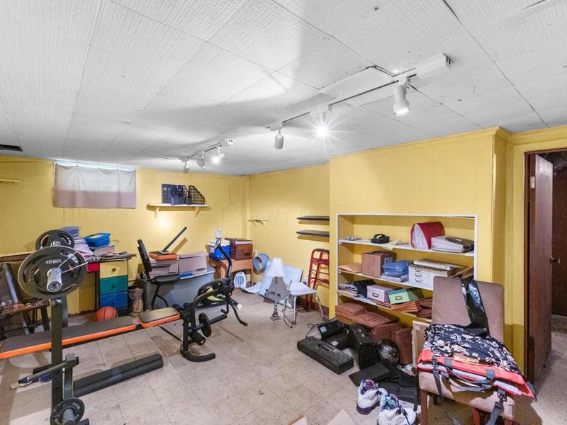1258 E 21st Avenue, Columbus, OH 43211 Photo 18