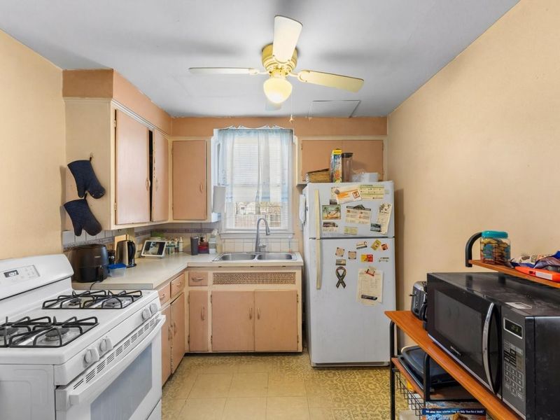 1258 E 21st Avenue, Columbus, OH 43211 Photo 8