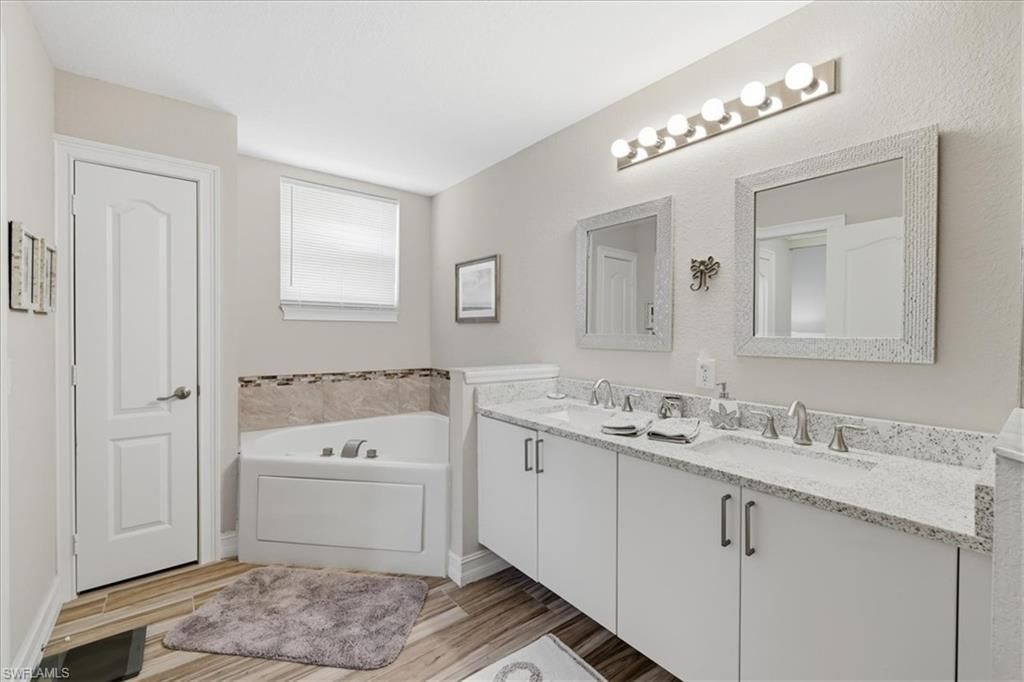 2561 Deerfield Lake Ct , Cape Coral, FL 33909 Photo