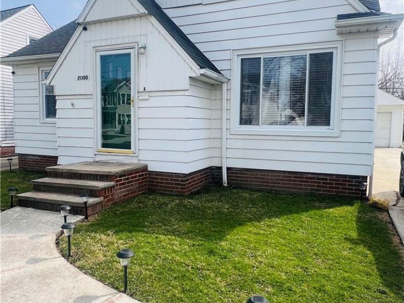 21300 Wilmore Avenue, Euclid, OH 44123 Photo 1