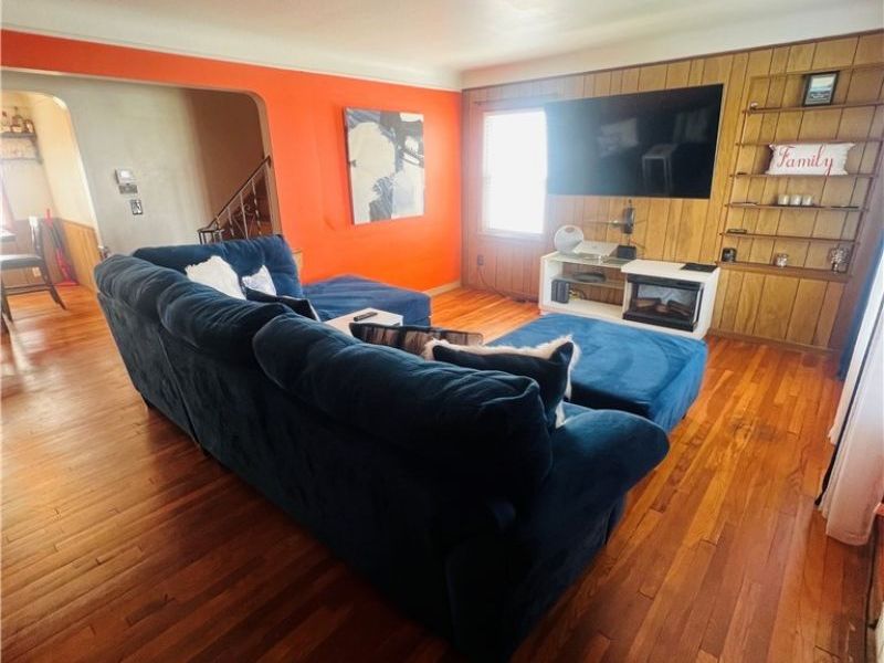 21300 Wilmore Avenue, Euclid, OH 44123 Photo 2