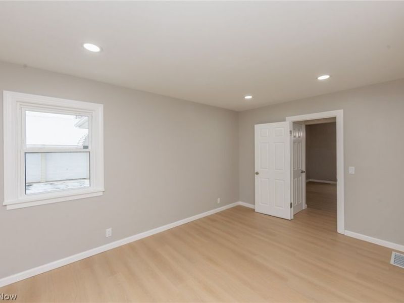 6227 Ridge Road, Parma, OH 44129 Photo 18