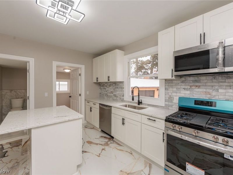 6227 Ridge Road, Parma, OH 44129 Photo 20