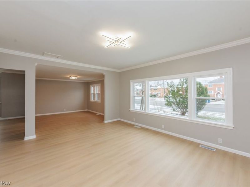 6227 Ridge Road, Parma, OH 44129 Photo 8