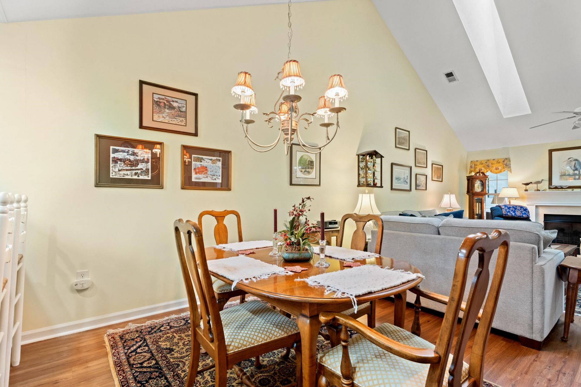 4550 Eastport Blvd. Photo 11