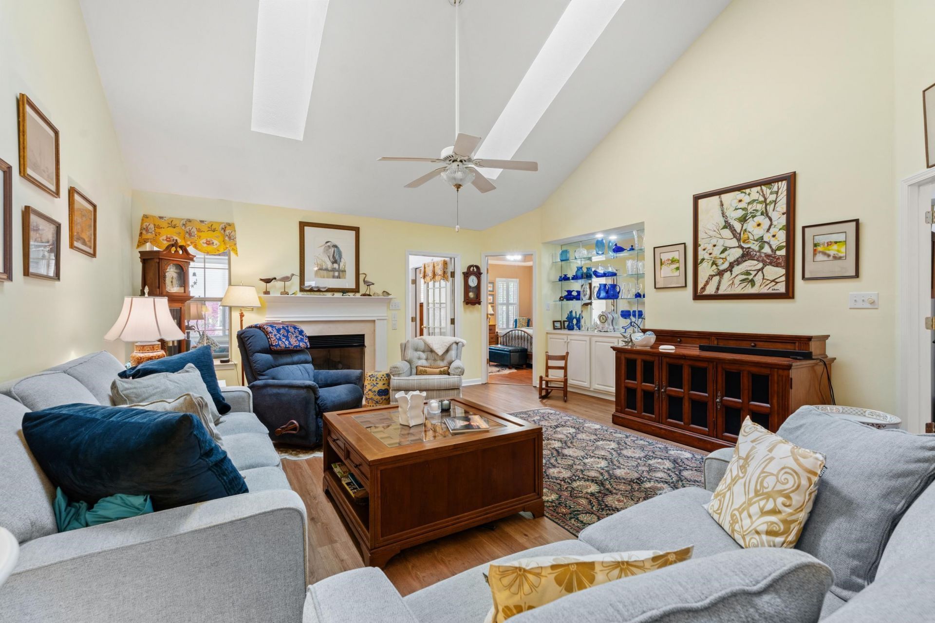 4550 Eastport Blvd. Photo 13