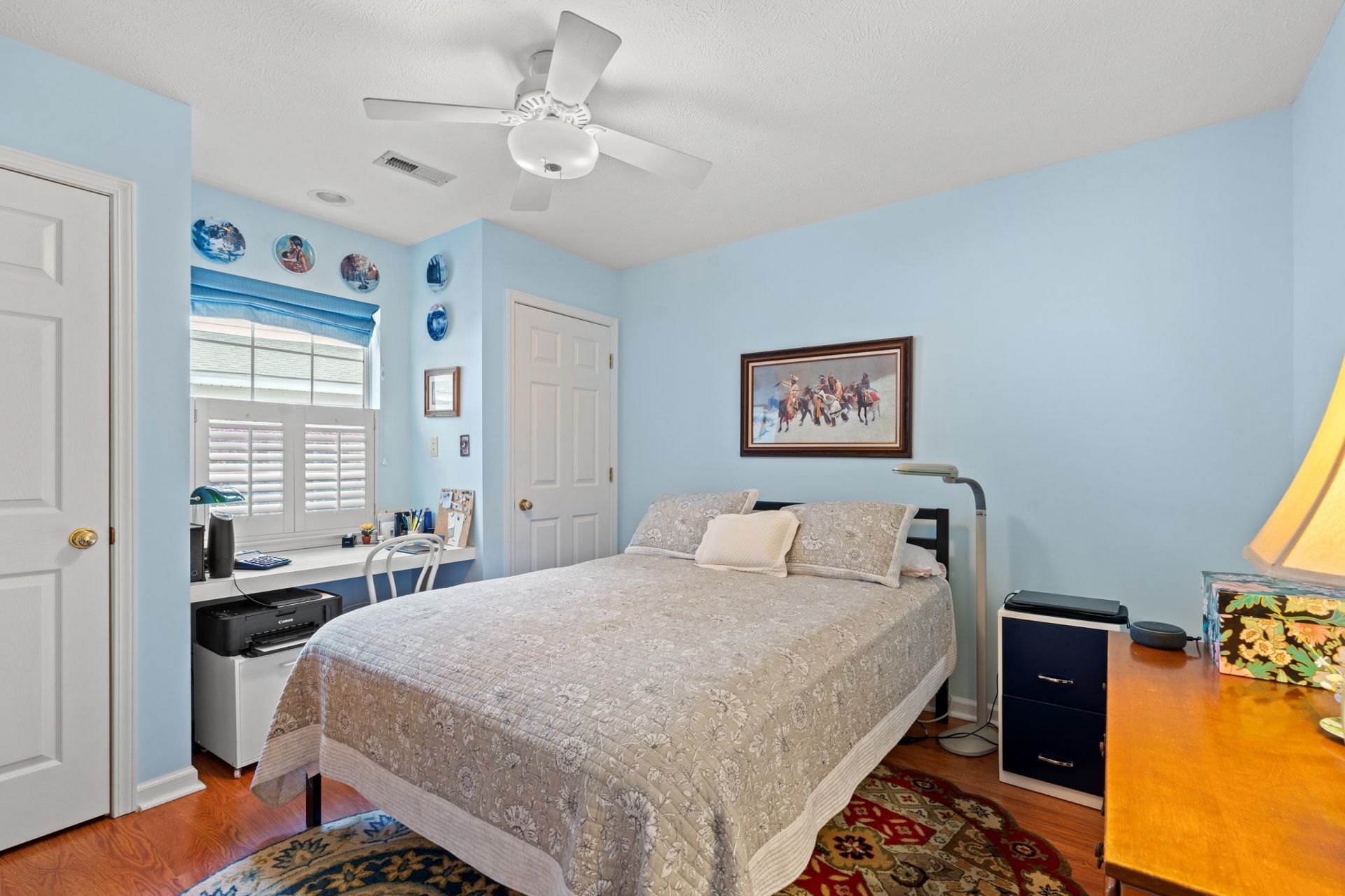 4550 Eastport Blvd. Photo 24