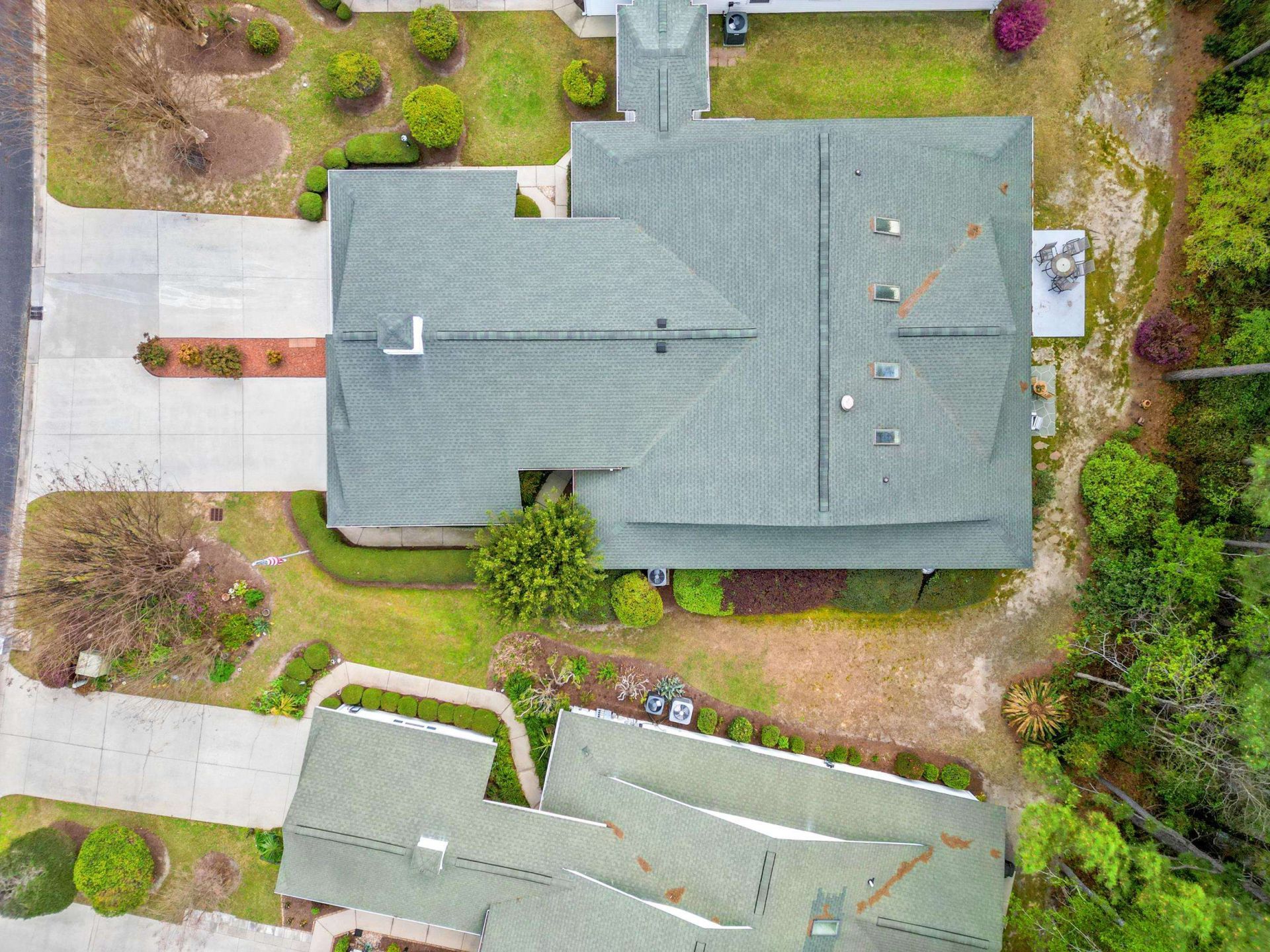 4550 Eastport Blvd. Photo 39