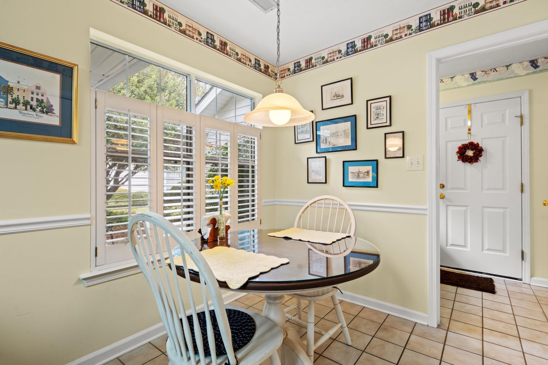 4550 Eastport Blvd. Photo 8