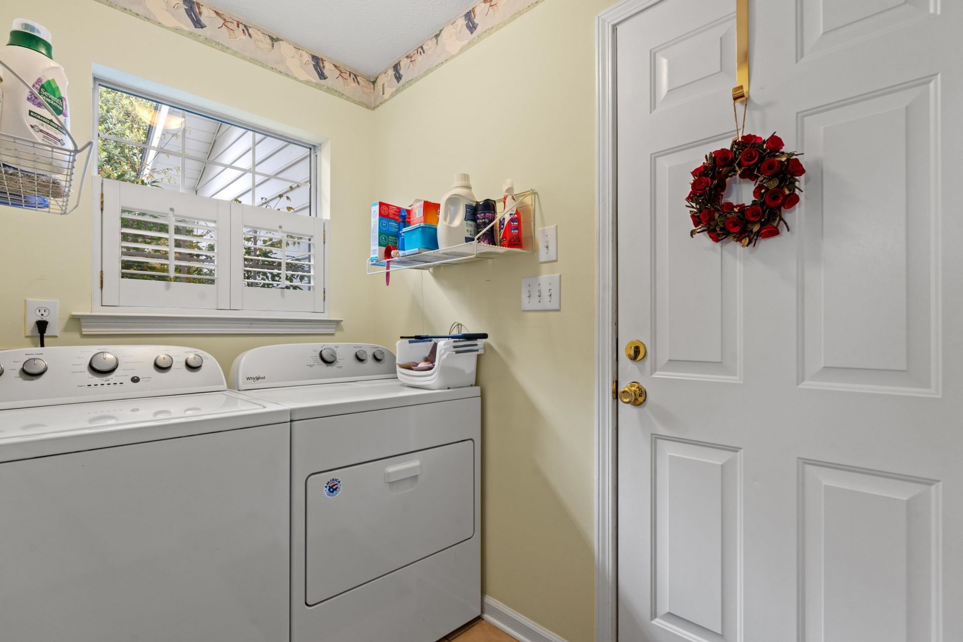 4550 Eastport Blvd. Photo 9