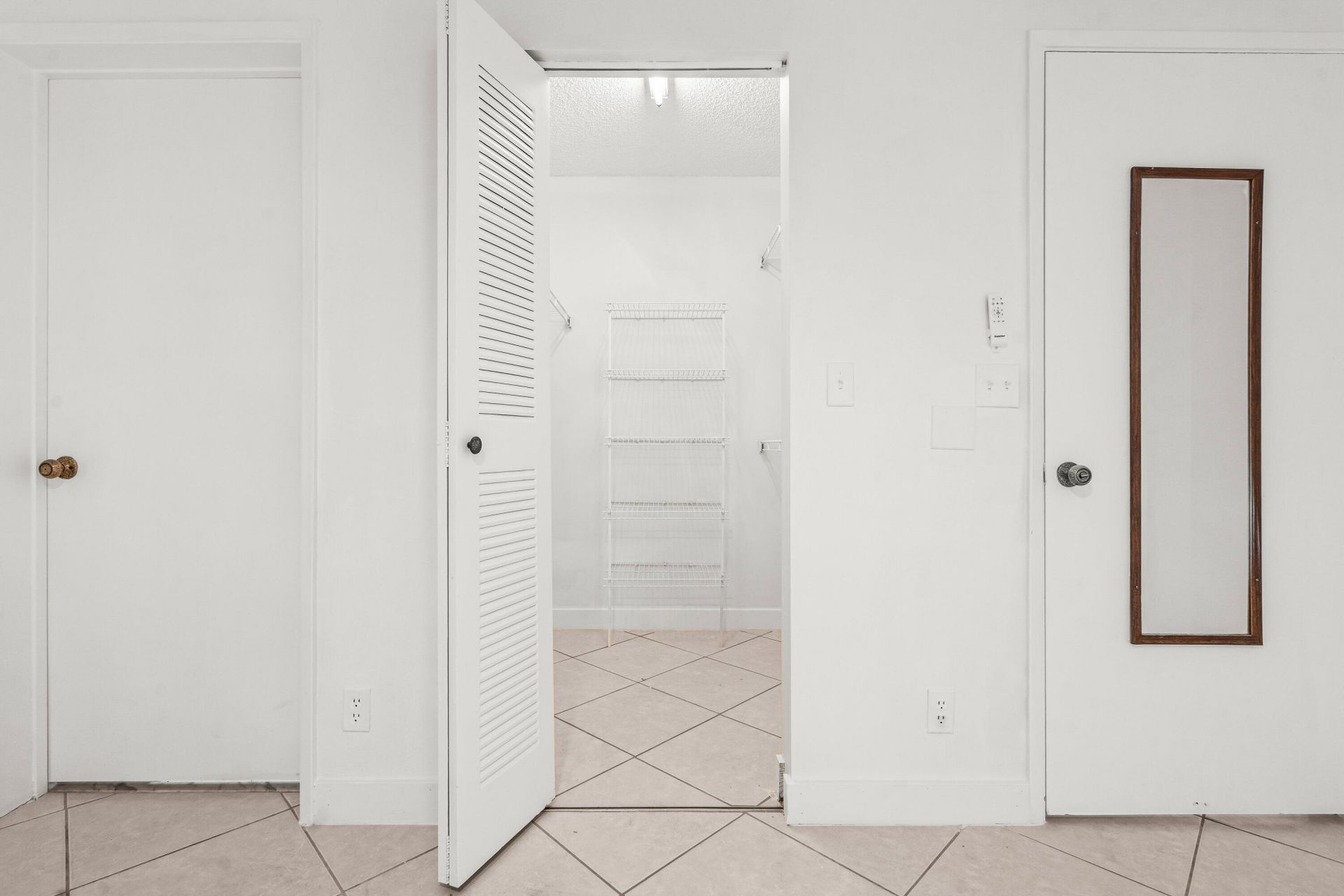 7301 Amberly Lane, Unit 304, Delray Beach, FL 33446 Photo