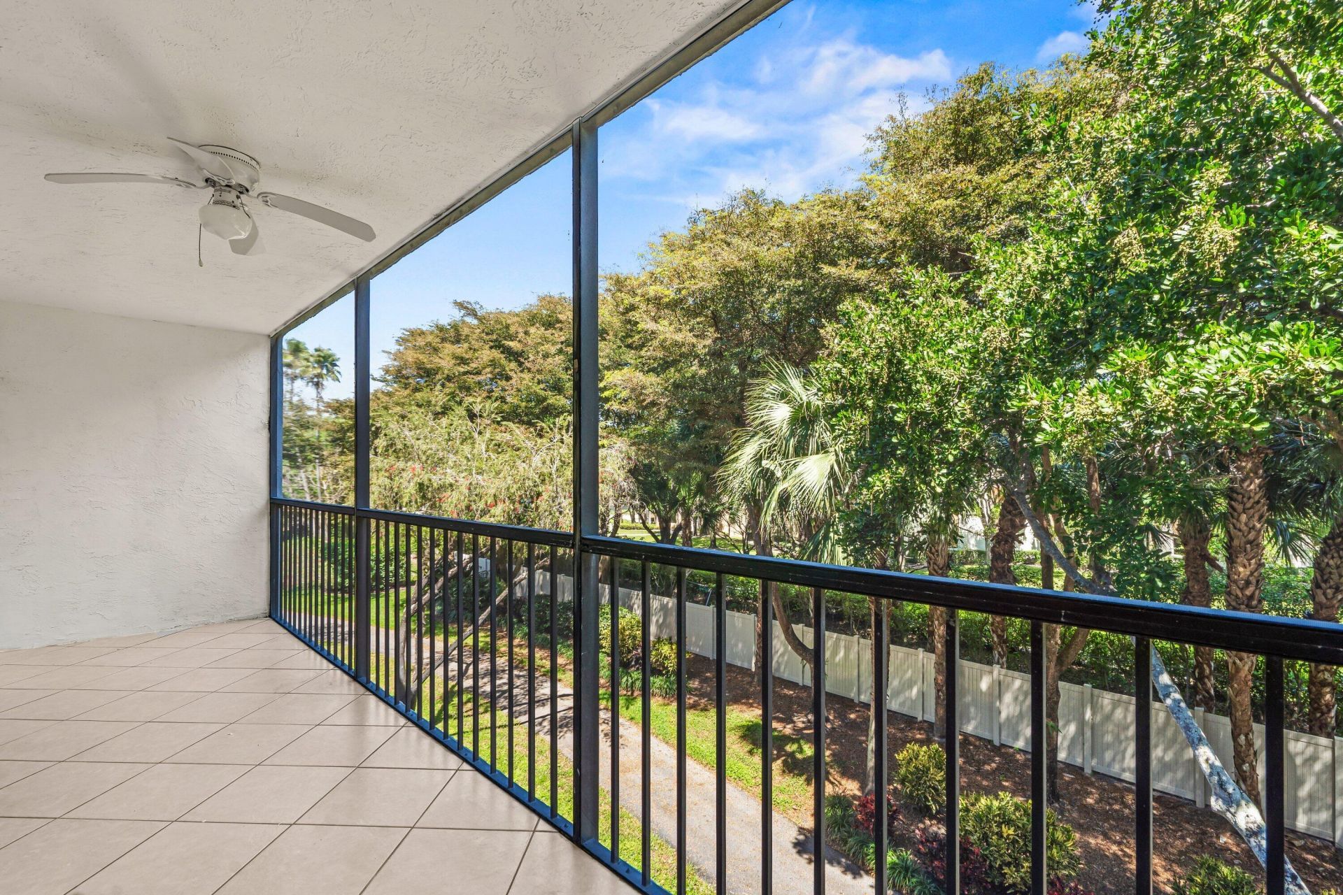 7301 Amberly Lane, Unit 304, Delray Beach, FL 33446 Photo