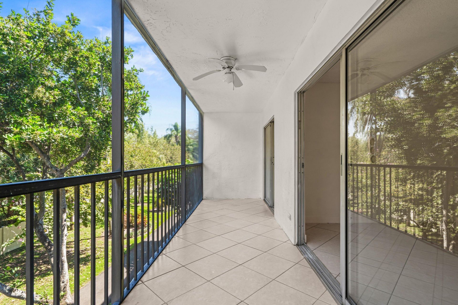 7301 Amberly Lane, Unit 304, Delray Beach, FL 33446 Photo