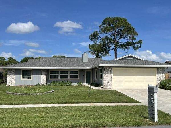 414 Las Palmas Street, Royal Palm Beach, FL 33411