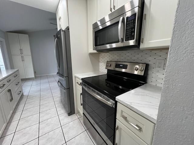 414 Las Palmas Street, Royal Palm Beach, FL 33411 Photo